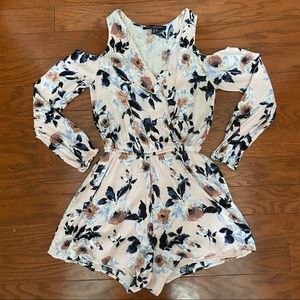 NWOT One Clothing Cut-Out Shoulder Deep Neck Long Sleeve Romper